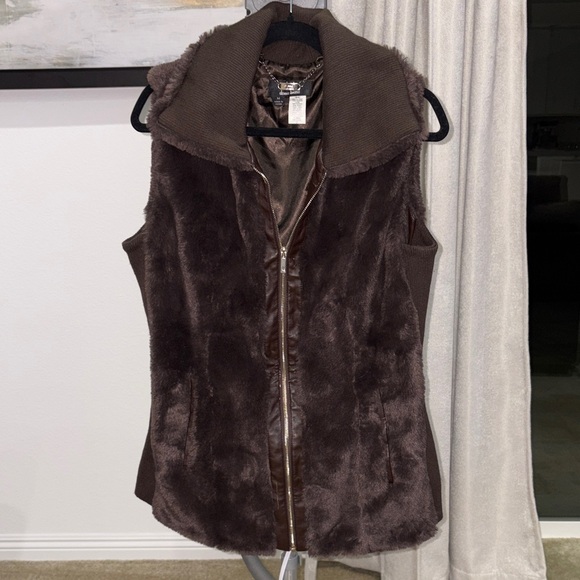 dennis basso Jackets & Blazers - Dennis Basso Chocolate Faux Fur Vest